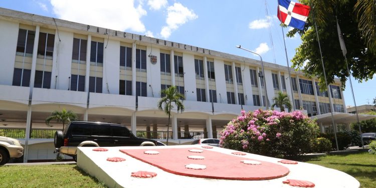 Alcaldía de Santiago condena muerte de chofer de COMLURSA y pone a disposición equipo legal