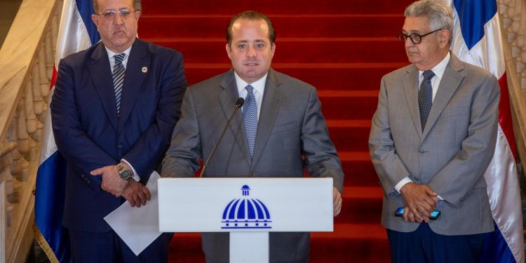 Gobierno anuncia nuevas medidas para enfrentar el impacto de la crisis en Medio Oriente sobre la economía dominicana