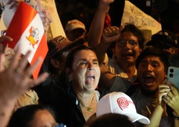 Fujimori y Sánchez lideran comicios con el 91% del conteo