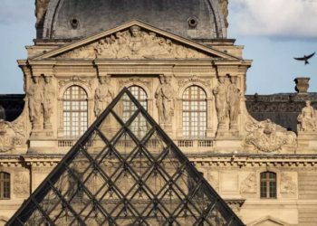 Después del "robo del siglo", Francia presenta a los arquitectos que reformarán el Louvre