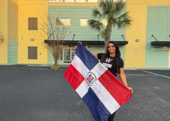 Luchadora dominicana firma con WWE