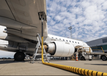 Líneas aéreas dicen aviación está en una encrucijada