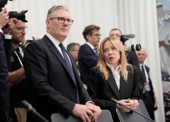 Unión Europea y Canadá cierran filas contra Trump