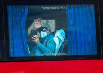 EEUU confirma un "positivo leve" con hantavirus y otro con síntomas entre sus 17 repatriados