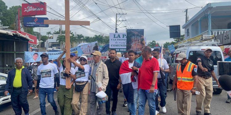 Comunitarios del Santo Cerro marchan contra la deforestación y denuncian “ecocidio” en la loma