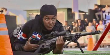 Mujer policía gana la medalla de oro en tiro con pistola de los Juegos Militares