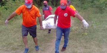 Defensa Civil recupera cadáver en el río Yaque del Norte en Santiago