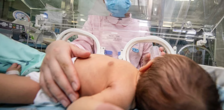El país reporta 561 muertes infantiles y 40 maternas en lo que va de año