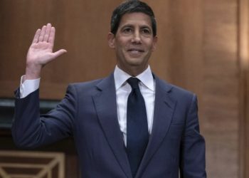 Jura a su cargo nuevo jefe de Fed ante Trump