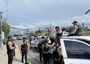 Seis detenidos y 5 mil gramos de drogas ocupados durante operativo de la DNCD, en Santiago