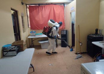 Fumigan “La Carcelita” del Palacio de Justicia en santiago