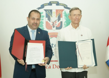 República Dominicana y Trinidad y Tobago firman acuerdo aéreo para impulsar el turismo