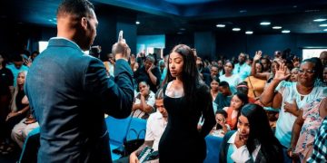 Varias influencers y cantantes dominicanas aceptan a Dios en sus vidas, se les ve en iglesias o lo confiesan