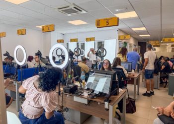 Más de 2,200 dominicanos han recibido su nueva cédula en España