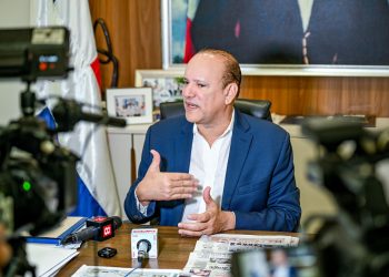 Santiago recibe un millón de personas al día; Ulises Rodríguez ve urgente nuevo censo