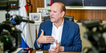 Santiago recibe un millón de personas al día; Ulises Rodríguez ve urgente nuevo censo