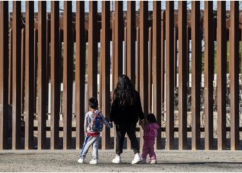 México y EEUU celebran que la migración irregular toca su menor nivel en 50 años