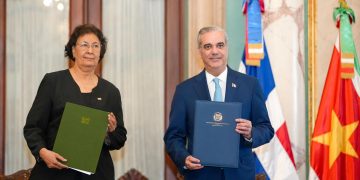 Gobiernos de República Dominicana y de Surinam firman acuerdos de cooperación y alianzas estratégicas en el sector turístico, agricultura e inversión privada