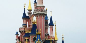 Disney ha perdido 4,000 millones de euros en treinta años con sus parques en París