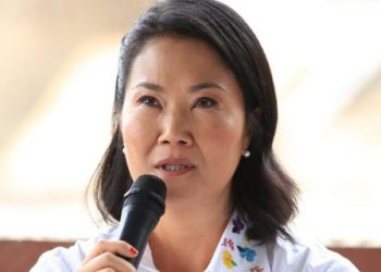 Keiko Fujimori celebra su ventaja electoral, pero el resultado final en Perú sigue en disputa