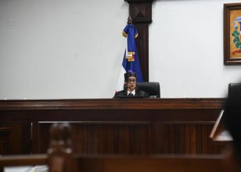 Aplazan juicio de Jean Alain por problemas de salud de Imbert Brugal; continuará este miércoles