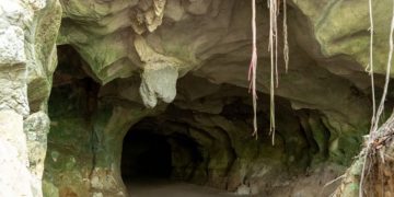 Abinader declara de utilidad pública terrenos del Monumento Natural Cuevas del Pomier