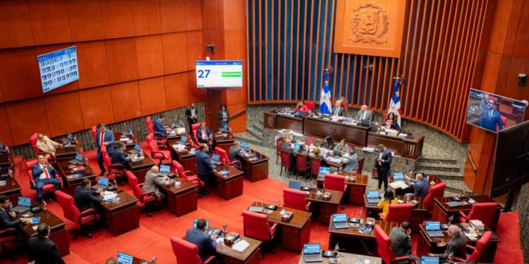 Senado aprueba en única discusión préstamos por 600 millones de dólares