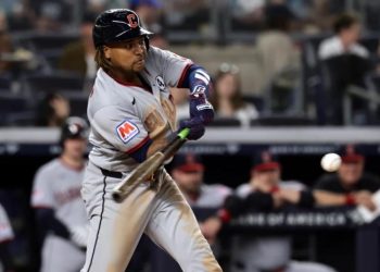 José Ramírez pega tres dobletes y los Guardianes superan Yanquis 9-4
