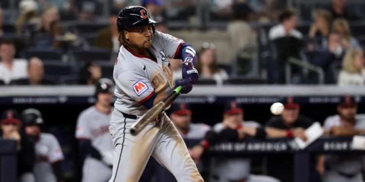 José Ramírez pega tres dobletes y los Guardianes superan Yanquis 9-4