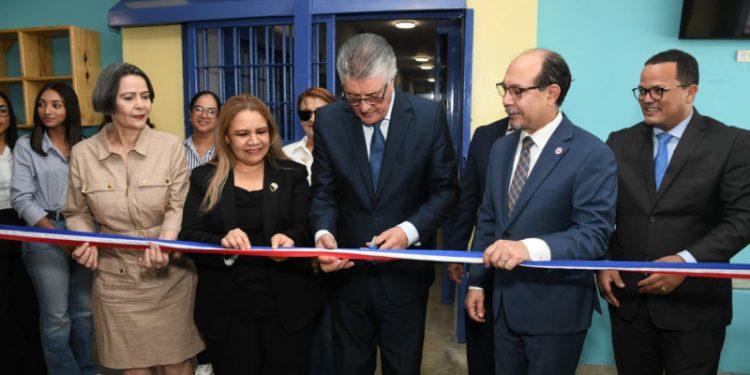 Ponen en marcha área de salud mental en cárcel de Najayo Mujeres