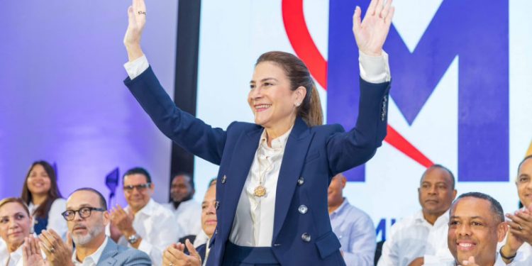 Carolina continúa ruta de “rendición de cuentas” para promover sus aspiraciones presidenciales