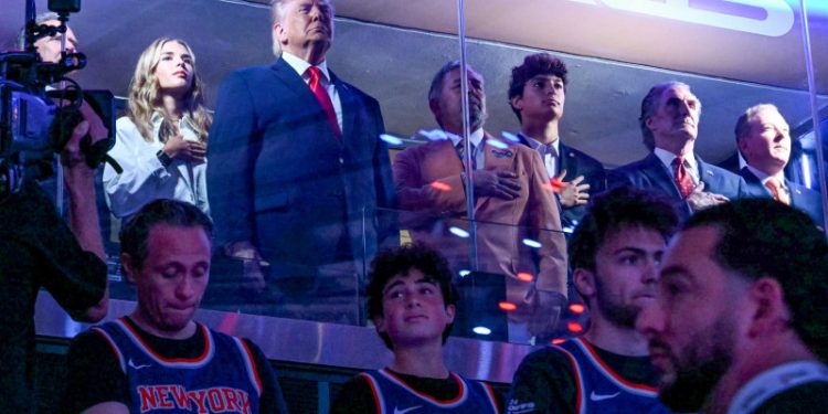 Donald Trump es abucheado en el Madison Square Garden antes del tercer juego de Finales de la NBA
