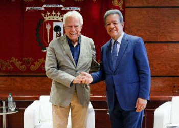 Leonel y Felipe González alertan sobre “caos mundial” y llaman a la unidad iberoamericana