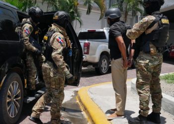 Extraditan desde Aruba a dominicano vinculado a decomiso de cocaína en el AILA