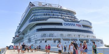 David Collado: Pese a la crisis mundial, el turismo dominicano continúa creciendo