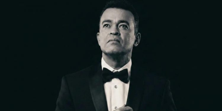 Despedida de Alex Bueno inicia este lunes con velatorio público en el Teatro Nacional