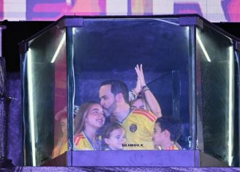 Presidente electo celebra inicio de una "nueva era" en Colombia tras derrotar a la izquierda