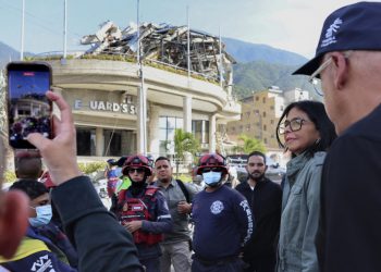 Delcy Rodríguez: Venezuela atraviesa las “horas más críticas”