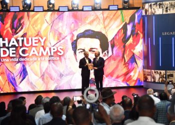 Conmemoran el natalicio de Hatuey de Camps: Resaltan legado político