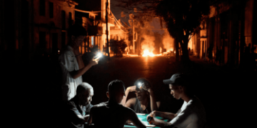 Cuba repone poco a poco el servicio eléctrico tras el segundo apagón nacional de la semana