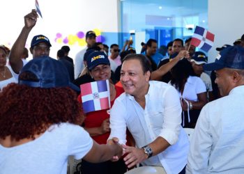 Abel apunta hacia unas primarias, mientras el PLD se concentra en “consulta popular”