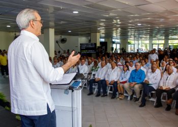 Presidente Abinader agradece el compromiso del sector agropecuario y afirma que el reconocimiento de la FAO pertenece a todo el pueblo dominicano, especialmente a hombres y mujeres que trabajan día a día en el campo