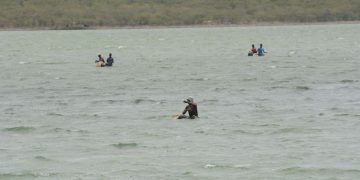 Familiares de pescadores desaparecidos en Montecristi reclaman una búsqueda aérea y marítima