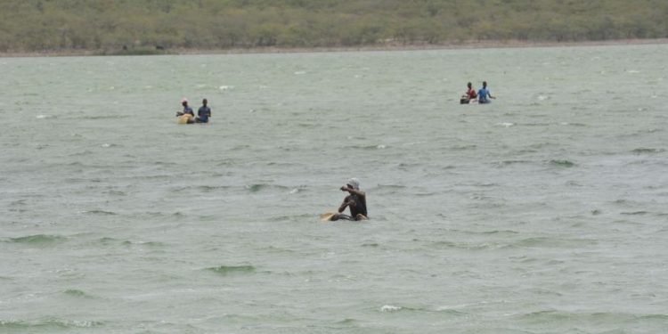 Familiares de pescadores desaparecidos en Montecristi reclaman una búsqueda aérea y marítima