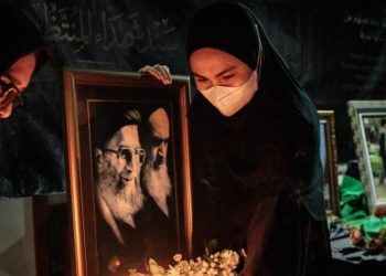 Abundan llamados a venganza en funeral de asesinado líder supremo de Irán