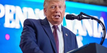 Trump bromea de nuevo con presentarse a las elecciones de 2028