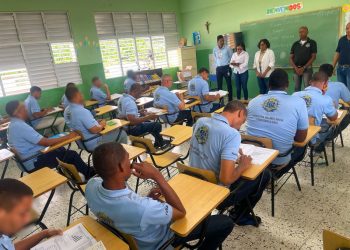 Más de 200 privados de libertad reciben las Pruebas Nacionales del nivel de Educación Secundaria