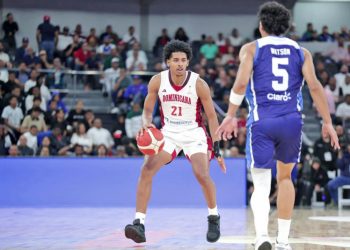RJ Luis Jr. debuta con un doble-doble de 22 puntos y 18 rebotes; RD pasea a Nicaragua