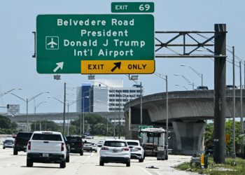 El aeropuerto de Palm Beach ahora se llama Donald Trump