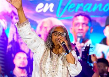 Constanza le abre sus calles a multitudinario concierto de artistas cristianos